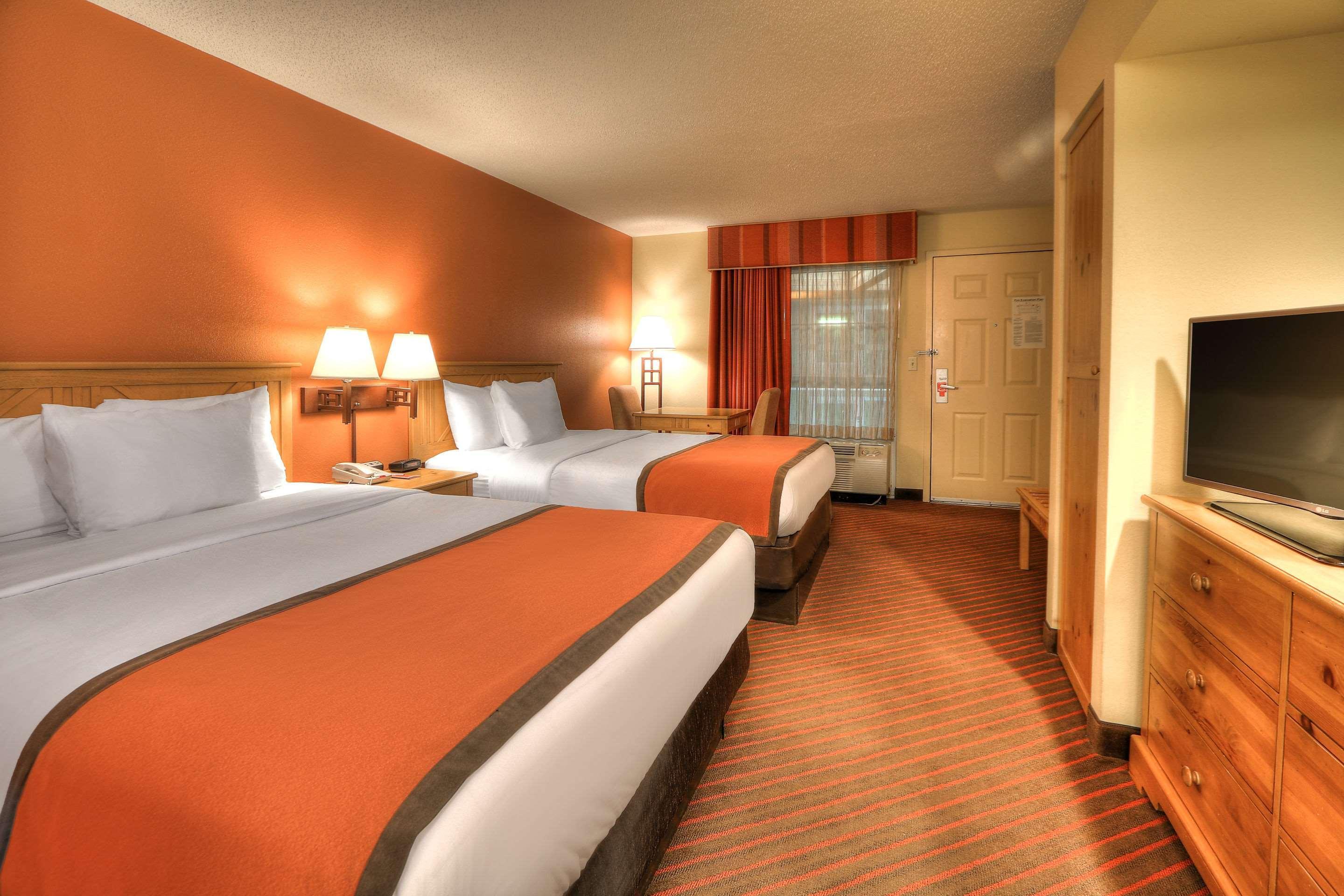 Econo Lodge Pigeon Forge Riverside Buitenkant foto