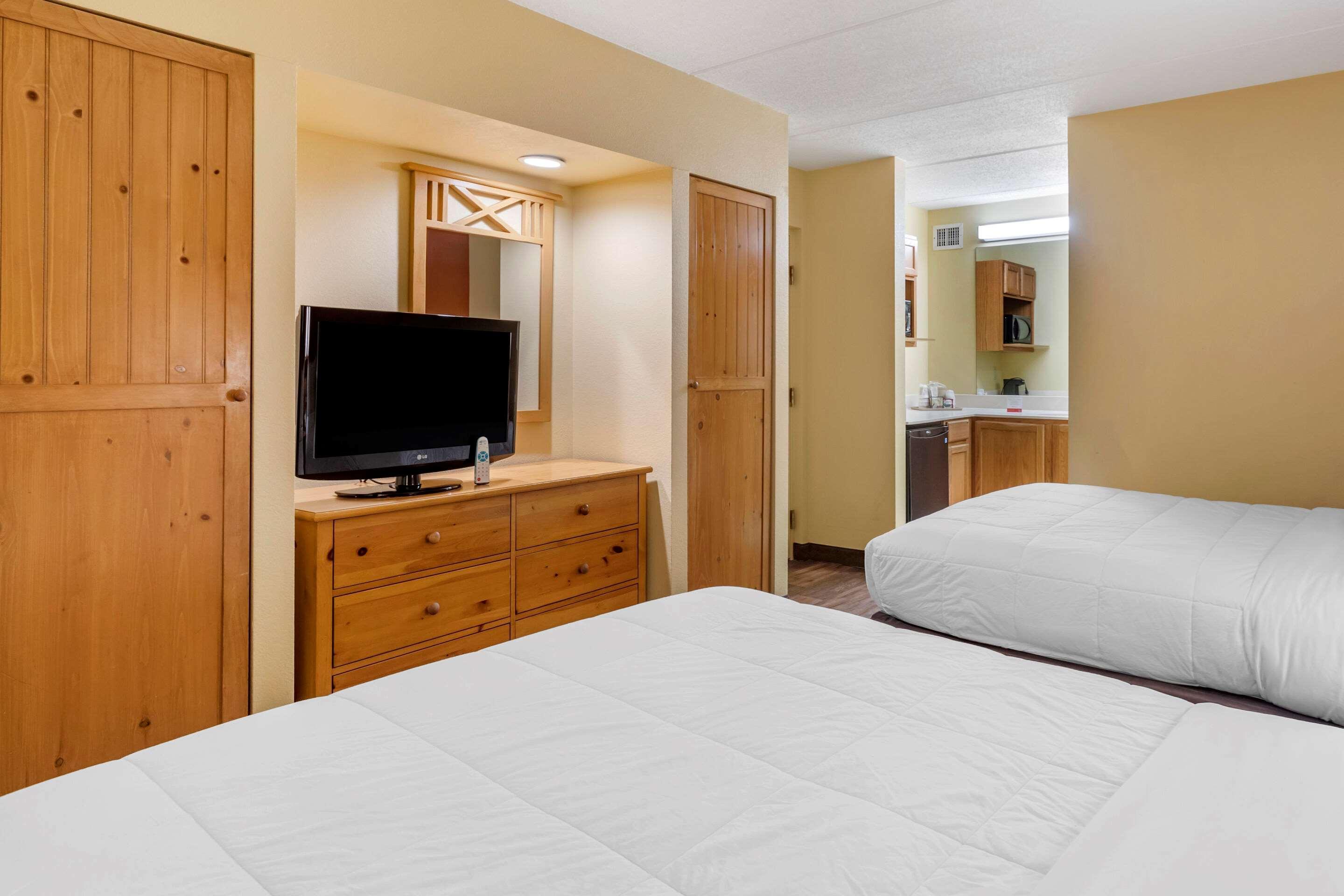 Econo Lodge Pigeon Forge Riverside Buitenkant foto
