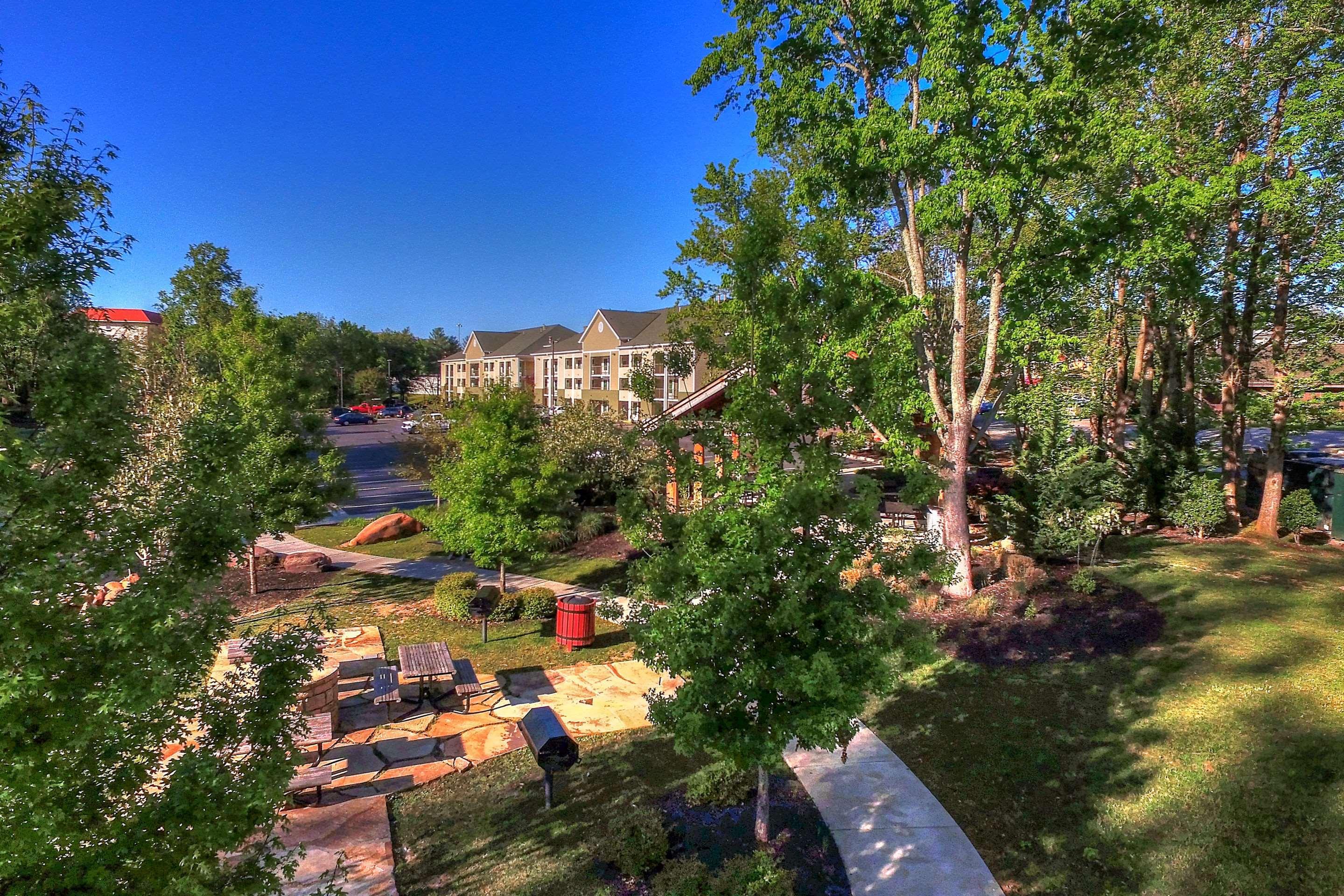 Econo Lodge Pigeon Forge Riverside Buitenkant foto